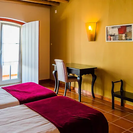 Casa Da Padeira Hotel *