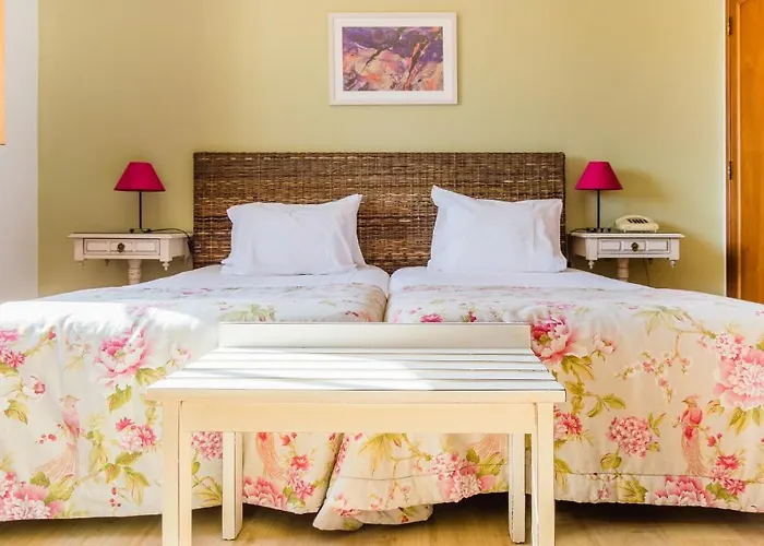 Casa Da Padeira Hotel *