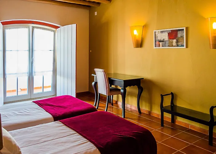 Casa Da Padeira Hotel *